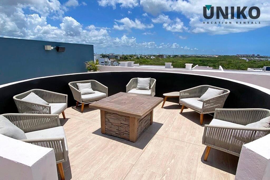 1 Block To The Beach 2Br 6Pax Rooftop Pool King Bed Плая дел Кармен Екстериор снимка